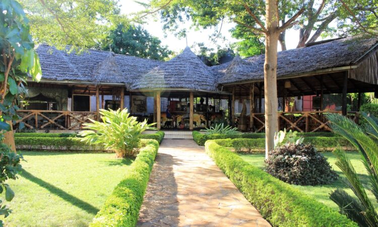 Best Mid-Range & Standard Accommodation, Hotels & Lodges on Mount Kilimanjaro